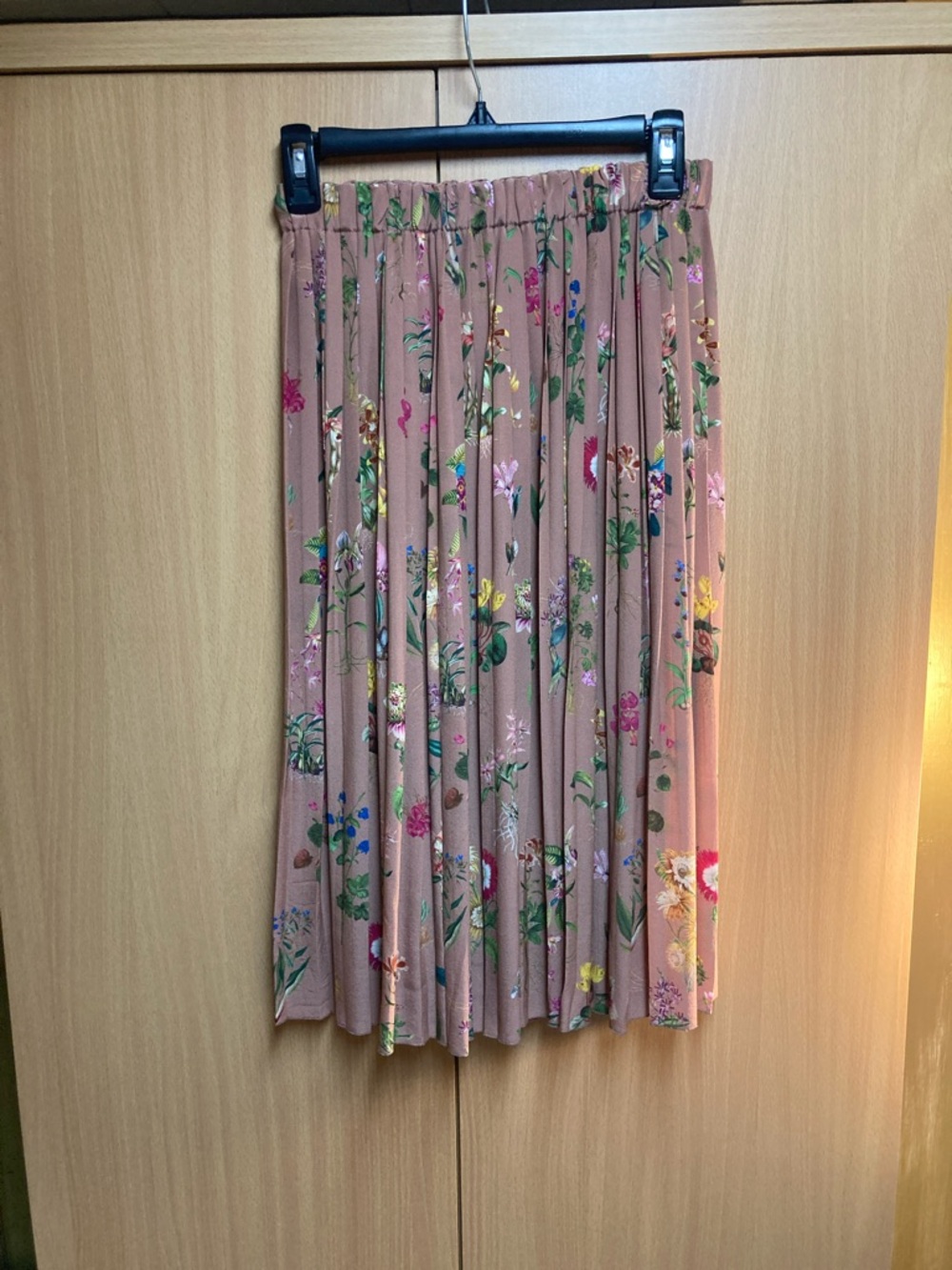 No. 21 Dusty Rose Floral Pleated Midi Skirt, 100% Silk